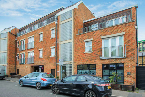 1 Bedroom Flat